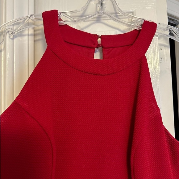 A Byer Red Dress - Beautiful - Picture 4 of 12